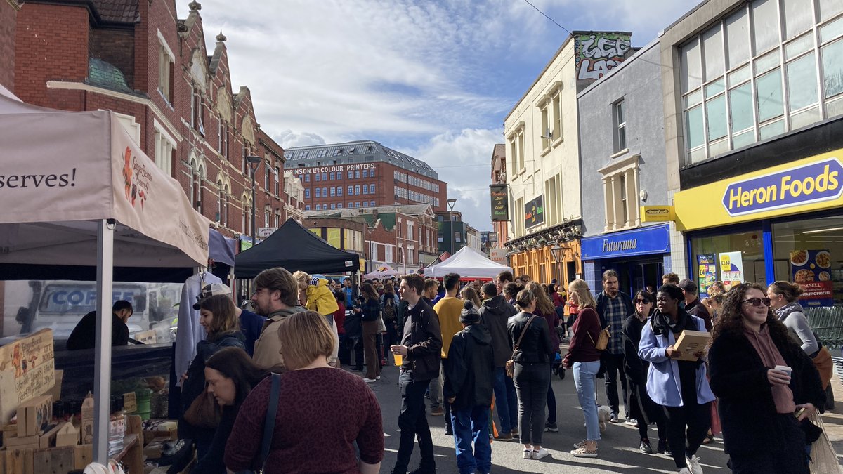 Bedminster_TT's tweet photo. 📅Save the date, that's right it's back 📅

eat:Bedminster Festival by @EatFestivals is coming to East Street on 15th April!

Tasty local food and drinks brought to bustling Bedminster by South West businesses as well as live music and a whole bunch of brilliant local produce. https://t.co/1CCkngrFwO