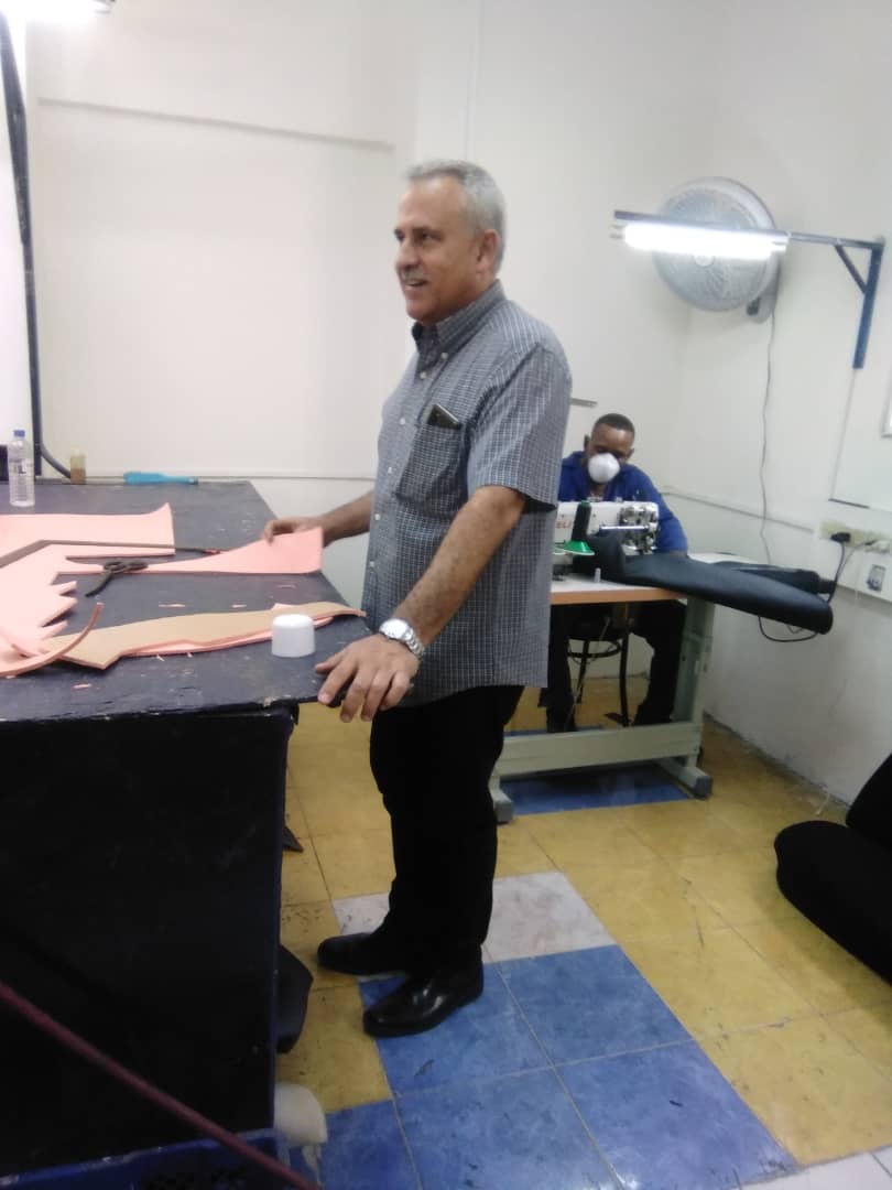 EloylvarezMart1's tweet photo. De recorrido por las empresas Funalco y Servicios de @cubarecicla en intercambio con sus trabajadores y directivos, chequeo de sus prioridades y quehacer con creatividad para seguir por #CubaViveYTrabaja @MindusIndustria #MejorEsPosible https://t.co/ExtU5kyMOa