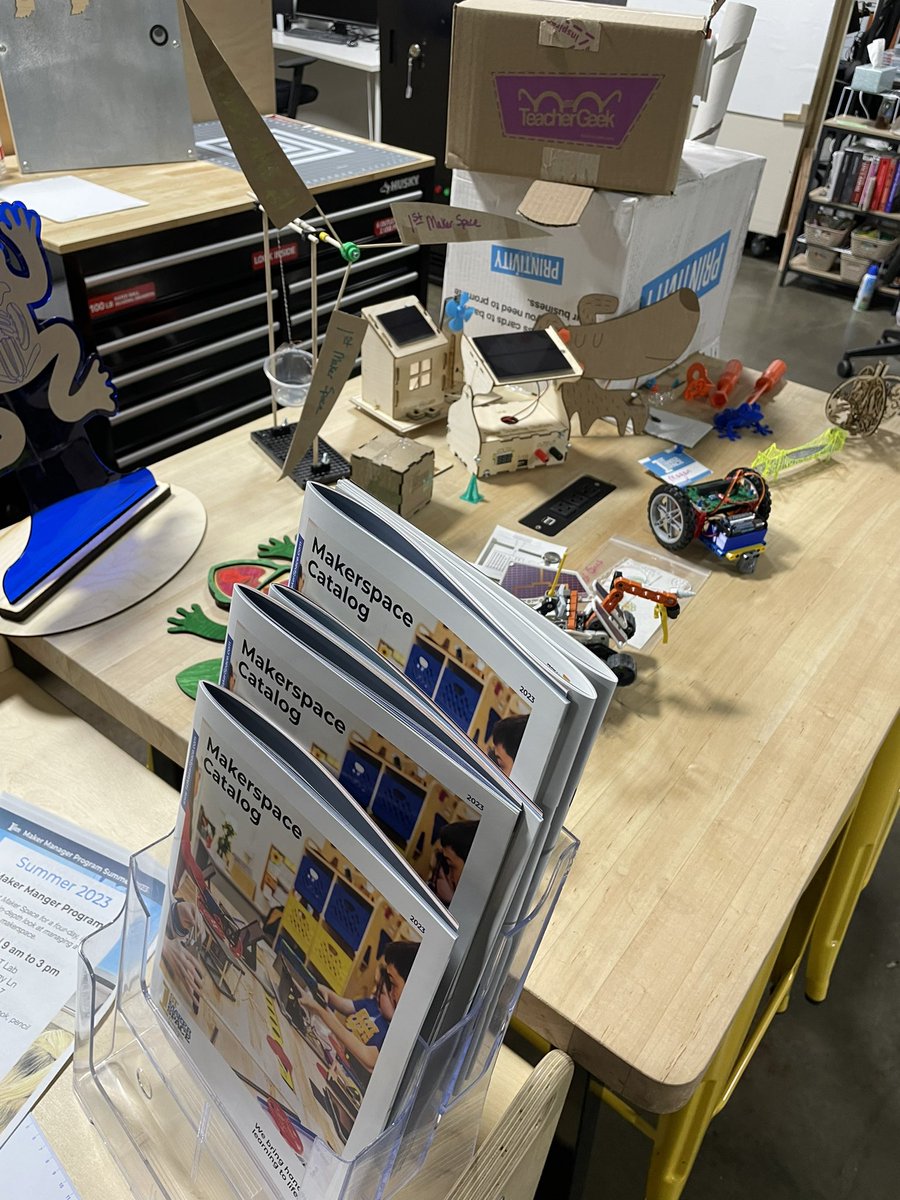 StevenFero's tweet image. Internet Of Things tour cool innovations happening in Fishers #iOT #iOTlab #3Dprinting #prototyping