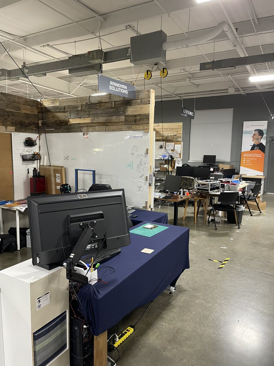 StevenFero's tweet image. Internet Of Things tour cool innovations happening in Fishers #iOT #iOTlab #3Dprinting #prototyping
