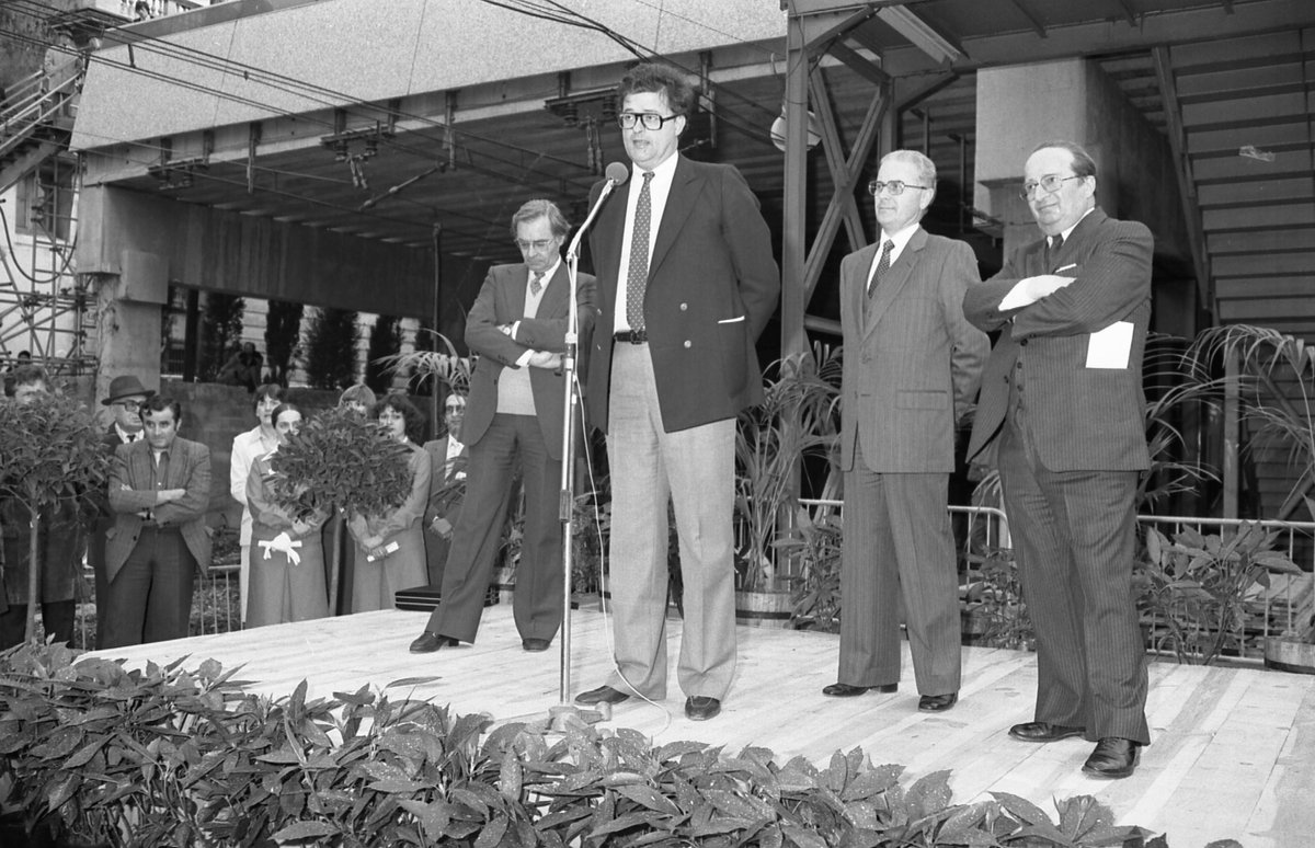 ArchivesMtp34's tweet photo. #CestArrive #CeJourLa 26 mars 1980 - Pose de la 1ere pierre de la nouvelle gare SNCF qui permettra à @montpellier_ d'être desservie par le TGV @SNCFConnect https://t.co/L9H9UgIF46