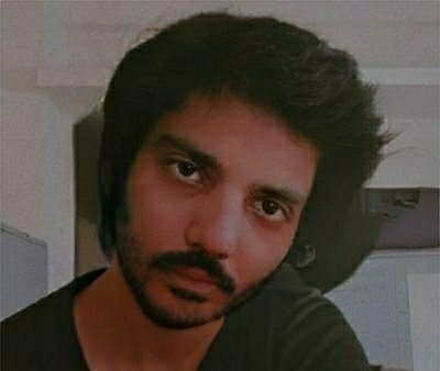 Yajnasen's tweet image. I apologise. I just wanted to check out new filters &amp;amp; this filter popped up so I tried it on this pic too. 🚶
