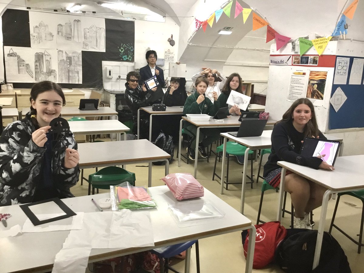 ART CLUB 

Work we are busy with this week: wire sculpting an insect, tissue paper stained glass window, sketching a character, game character design on pixel art, cubism fragmentation &amp; tonal shading drawing and fashion designing on procreate. 

<a href="/StJuliansLisbon/">St Julian's Lisbon</a> #StJuliansArt