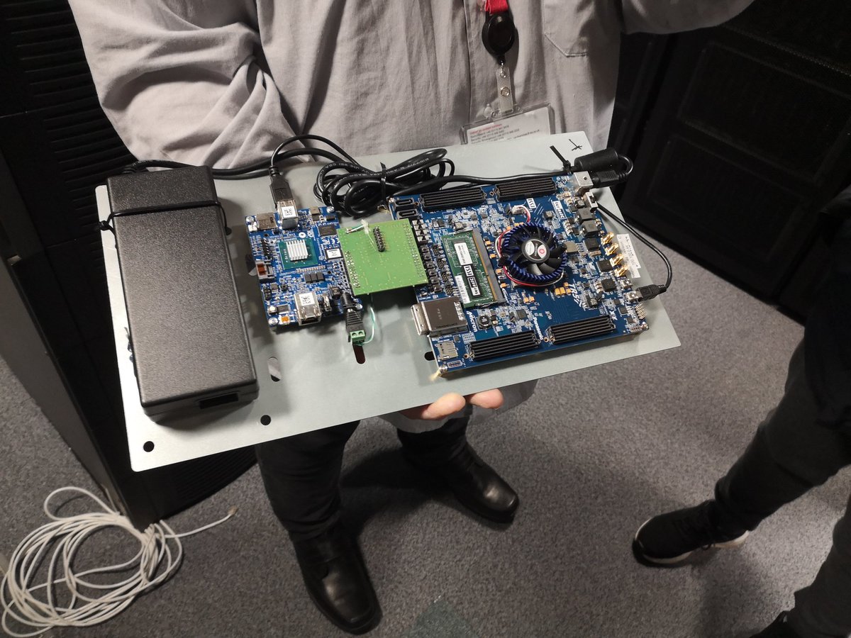 Hannah_Ashna's tweet photo. Got to checkout our upcoming super computer facilities here at Clifton campus with a few @DevSoc members 😎 https://t.co/obPfuhPeLb