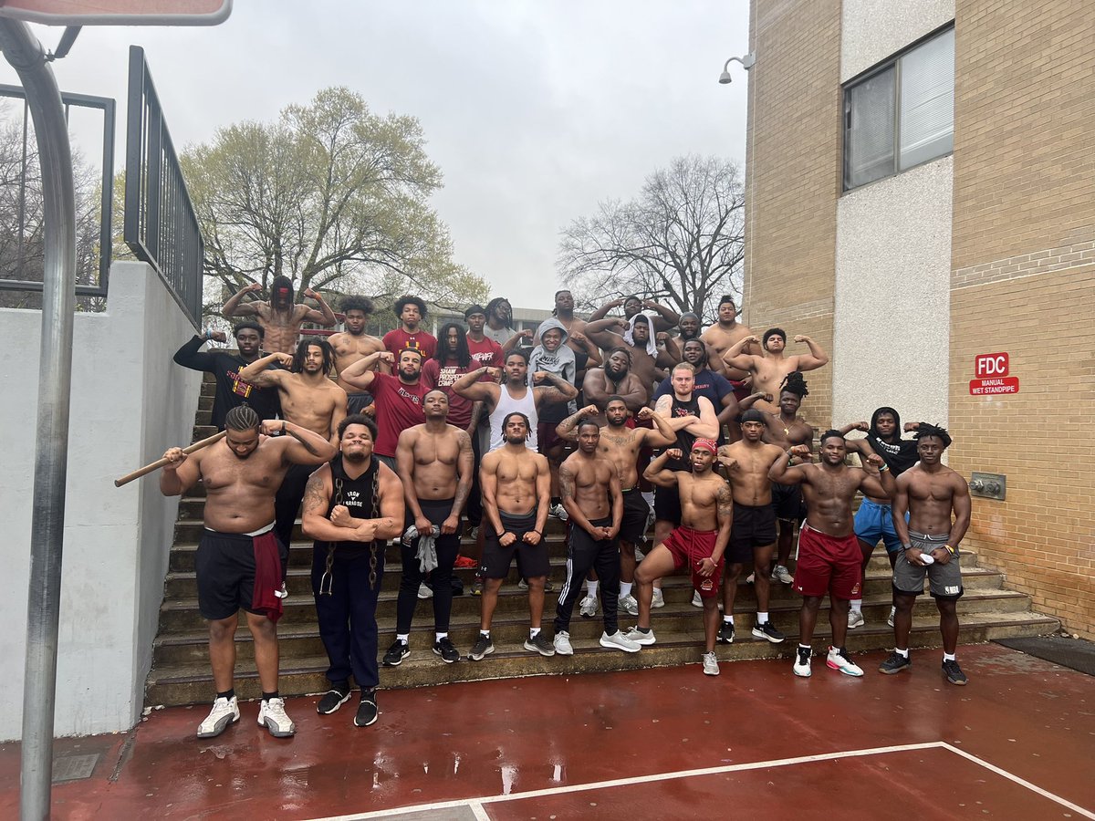 Day 29! Offensive crew #FlexFriday