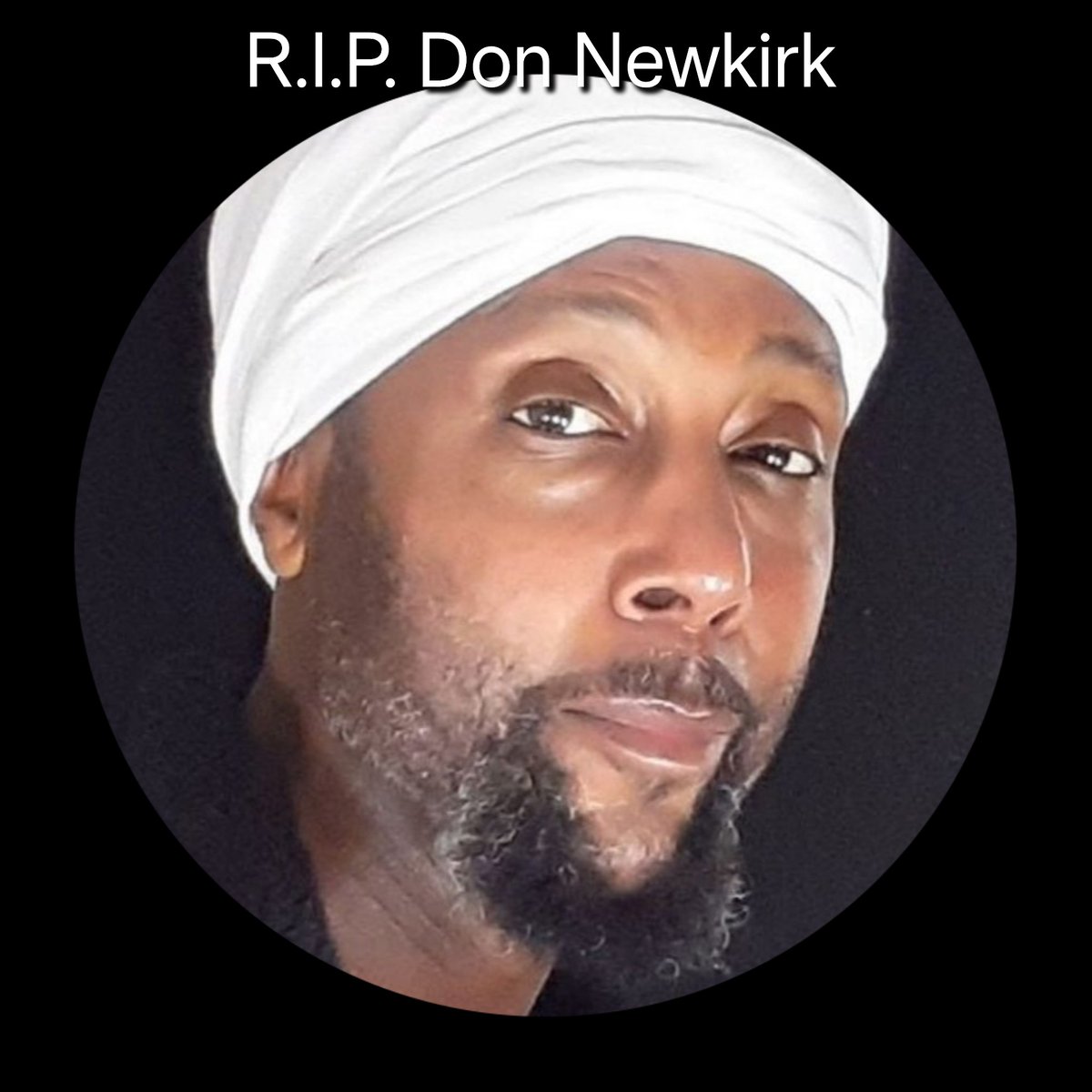 HEVnamedMeGRAP's tweet photo. Salute to the HOST of 3 Feet High And Rising...Brother Don Newkirk...Rest Well King 🙏🏾🖤🎤👑🌼 https://t.co/GqDQKNYPJj
