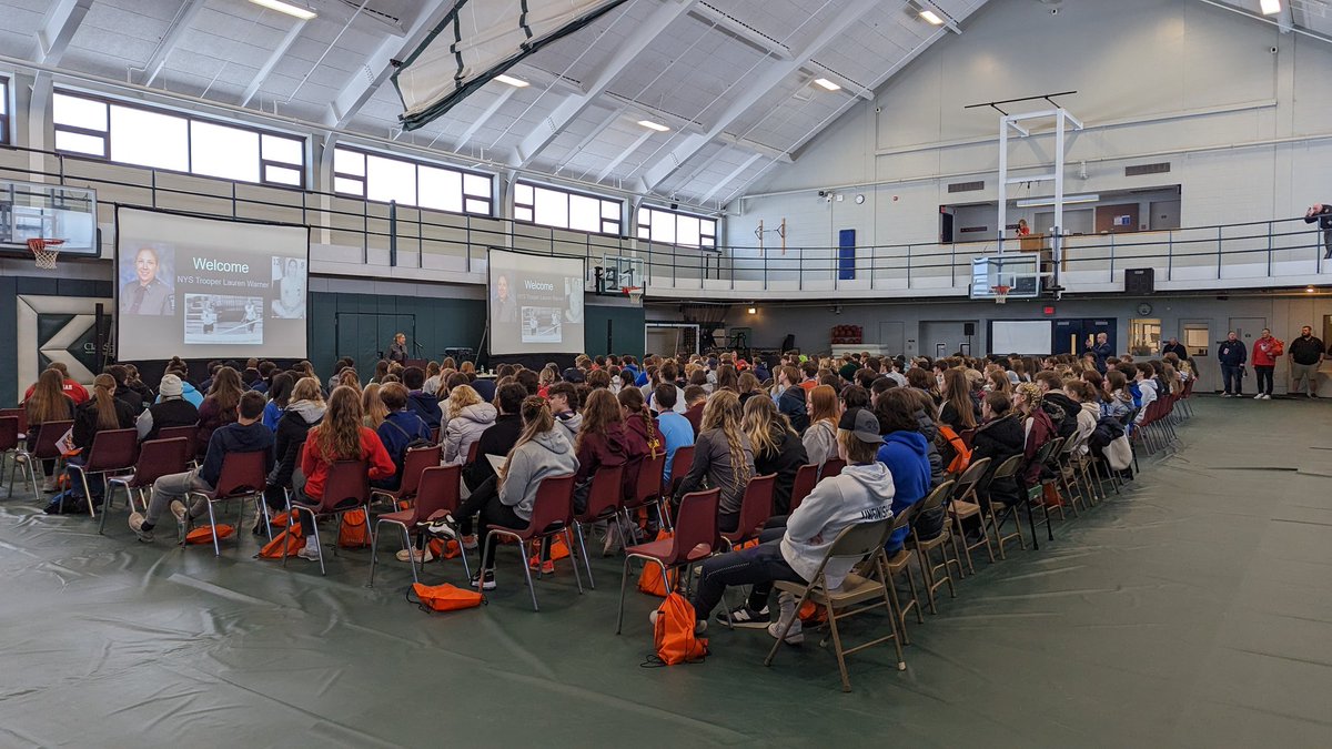 6 Wolverines attending a Student Athlete Leadership Conference: "Positive Leadership is Powerful Leadership: Diversity and Inclusion" hosted by CCS Leadership Training for Athletes Program #wcsathletics