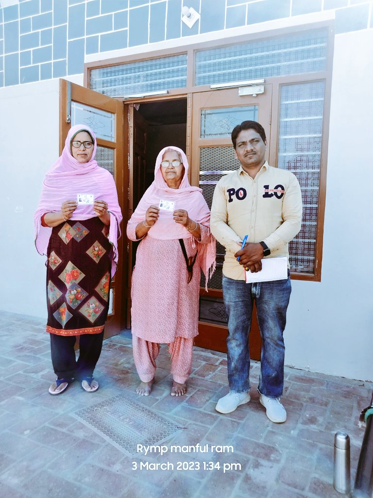ManfulRam8's tweet photo. परिवार संवाद कर राज्य की जनकल्याणकारी योजनाओं की जानकारी दें
* वर्धा पेंशन योजना
*निशुल्क इलाज चिरंजीवी स्वास्थ्य बीमा योजना
*घरेलू विद्युत कनेक्शन अनुदान योजना की जानकारी दी गई
@Gulshan338 @VishnuB67754296 @NishaRa53930658 @Rameshn84132618 @Gurdeep26281328 @AbhiMeenaji8 https://t.co/2Zf26zObi4