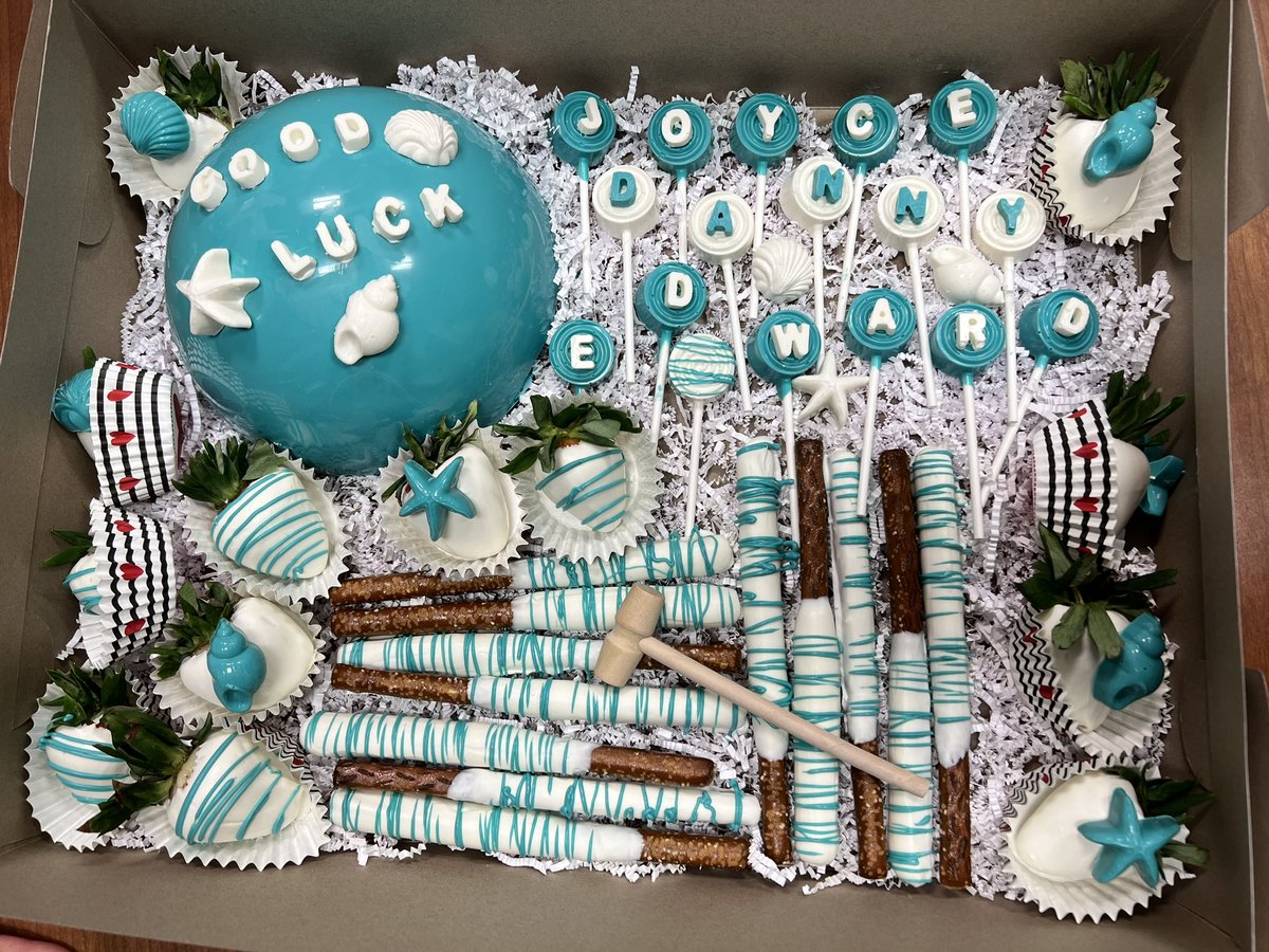 chrissiejbv's tweet photo. 4A celebrates promotional growth and new opportunities! Thank you for everything you have contributed to the unit. You all will be greatly missed, but will always have a home here 😊 #4Amazing https://t.co/r0VUIoMBpH