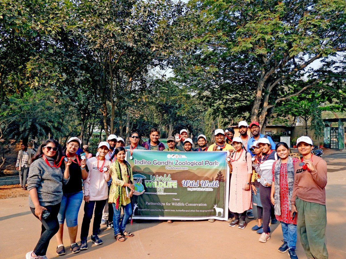 vizagzoo_igzp's tweet photo. It was an early morning Wild Walk. As the low sunlight pokes through the trunks, causing the dew to dazzle like a field of diamonds, our participants explored the beautiful flora &amp; fauna of IGZP from canines to seasonal wetland - Shanti Sarovar filled with our feathered friends! https://t.co/b77l4SDTo5