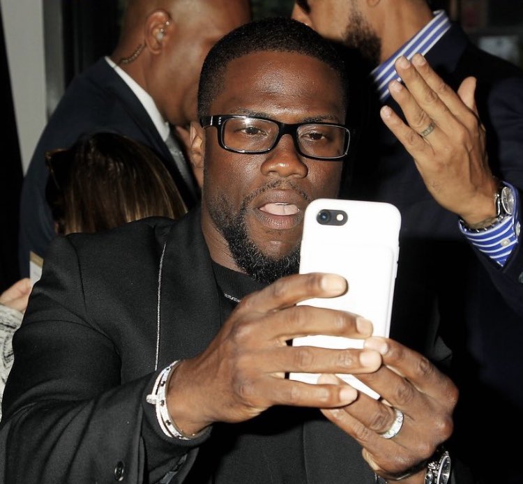 jaaynot's tweet photo. Me reading the message that I forgot to click send on 4 hours ago #kevinhartmemes https://t.co/P7vDvXljPT