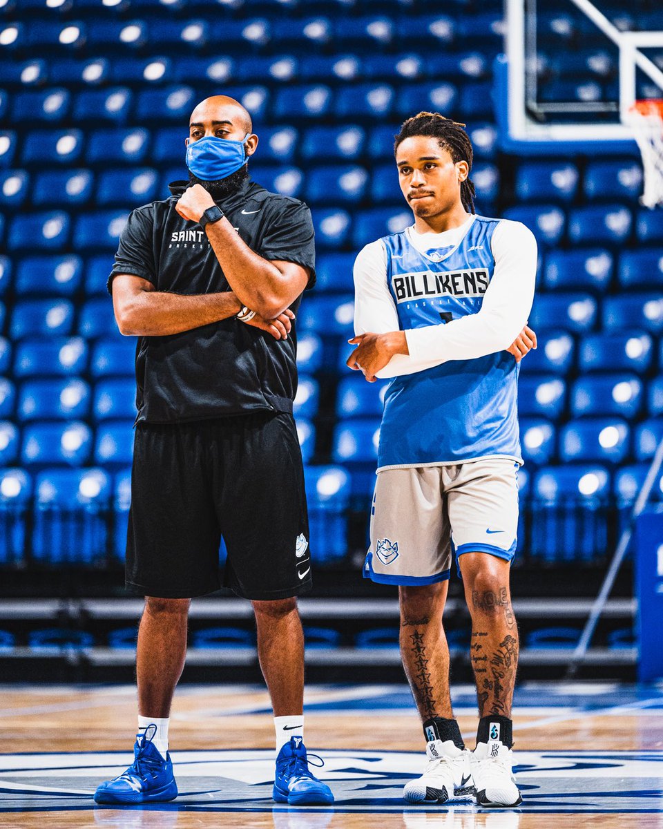 CoachNunez31's tweet image. Senior night for my guys! It’s wild to think but I started my college coaching career with this group. I can’t thank them enough for their continued effort day in and day out! This is a special group! We are forever locked in! 🤞🏾💙