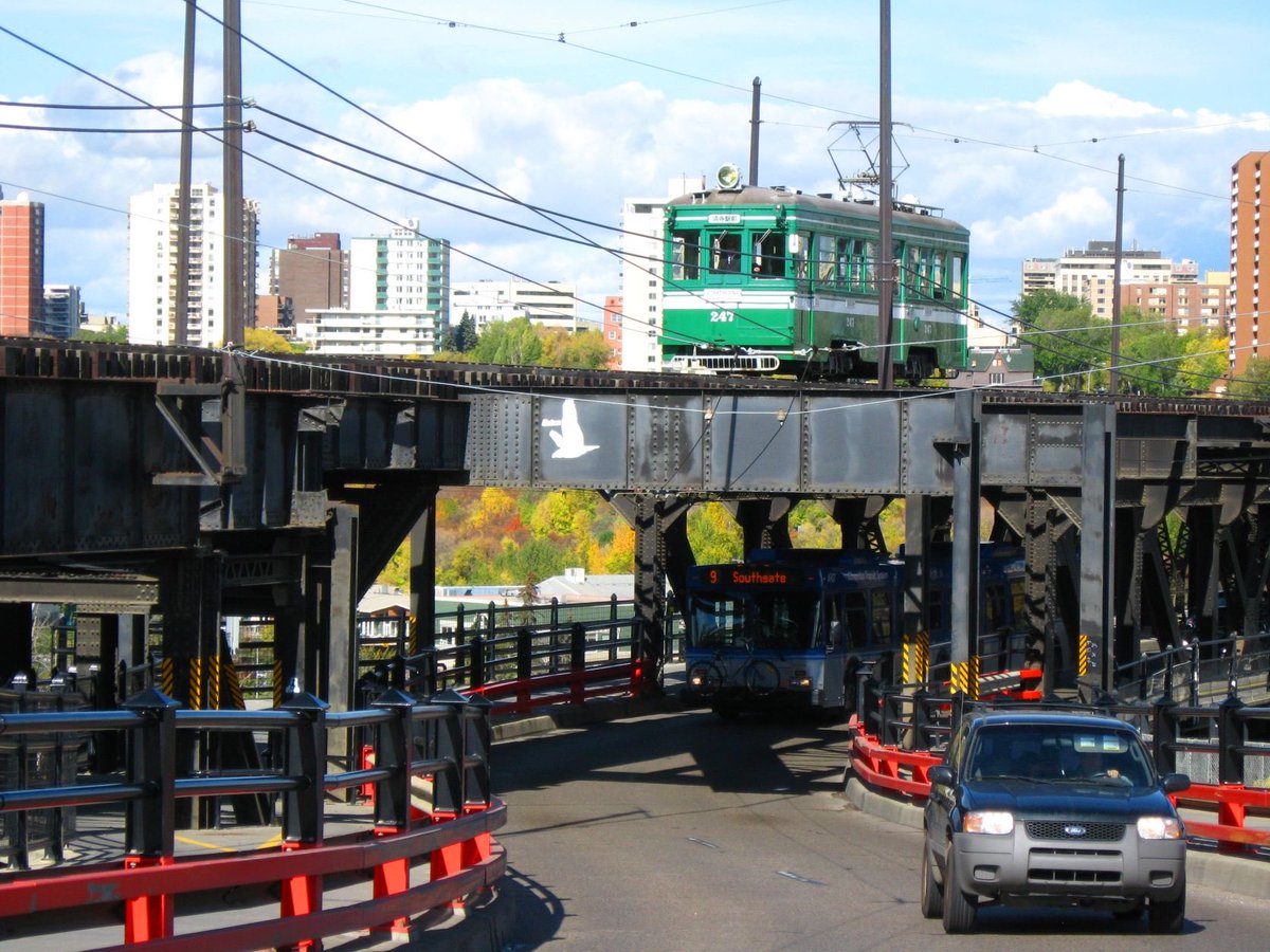 NSRVCS (@nsrvcs1) on Twitter photo High Level Bridge opened June 1913 with top deck used by CPR + streetcars, lower deck by vehicles @YEG_HighLevel <a href="/highlevelline/">High Level Line</a> @CanadianPacific <a href="/DECLorg/">Downtown Edmonton Community League</a> @OCLYEG <a href="/EdmontonDHS/">Historic Edmonton</a> <a href="/yegheritage/">Edmonton Heritage Council</a> <a href="/YEGRiverValley/">YEG River Valley</a> High Level Bridge opened June 1913 with top deck used by CPR + streetcars, lower deck by vehicles @YEG_HighLevel <a href="/highlevelline/">High Level Line</a> @CanadianPacific <a href="/DECLorg/">Downtown Edmonton Community League</a> @OCLYEG <a href="/EdmontonDHS/">Historic Edmonton</a> <a href="/yegheritage/">Edmonton Heritage Council</a> <a href="/YEGRiverValley/">YEG River Valley</a>