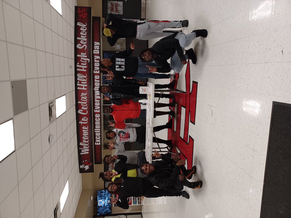 Greeted with cheers, donuts and coffee this morning by our Football Team. Can't think of a better way to start the day! <a href="/Cojackson78/">Dr. Courtney Jackson</a> <a href="/cedarhillisd/">Cedar Hill ISD</a> <a href="/kmkbenjamin/">Melanie Benjamin</a>