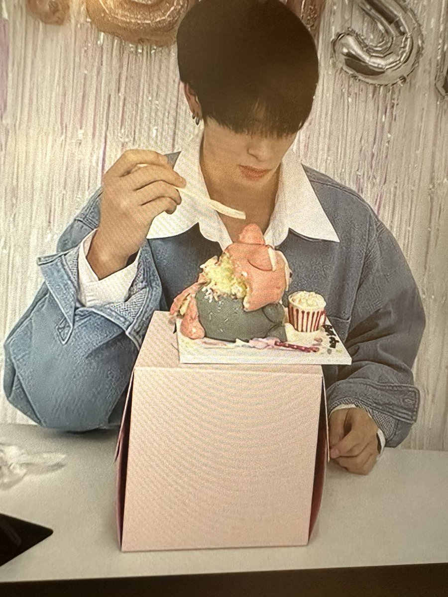 그 하트보다 .. 울피 뒷통수가 날라갔는데 ..