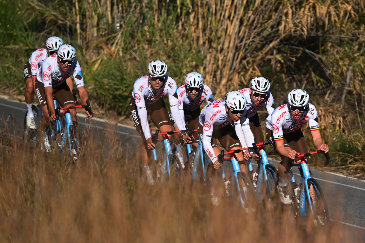 Nous apportons tout notre soutien à l’équipe @AG2RCITROENTEAM  qui participe à la 81e édition de la course #ParisNice, représentant une distance totale de 1201 km 🚴‍♀️⚡️💪🏼

#Vélo #Cyclisme #Course