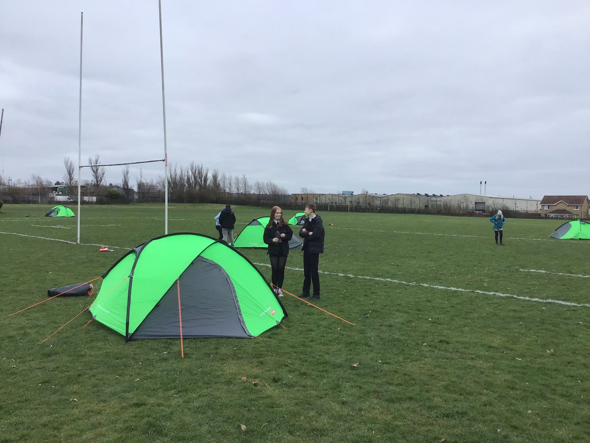 social_sahs's tweet photo. Today our S3-S4 Bronze Duke of Edinburgh group learned how to put up tents!
#iamdofe #tentbuilding @StAndrewsHS @sahs_science https://t.co/zXav7WdgWp