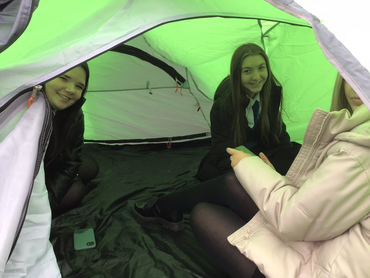 social_sahs's tweet photo. Today our S3-S4 Bronze Duke of Edinburgh group learned how to put up tents!
#iamdofe #tentbuilding @StAndrewsHS @sahs_science https://t.co/zXav7WdgWp