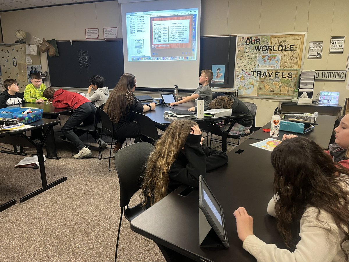 MrsPasmanSMS's tweet photo. Farkle Friday and last day of the nine weeks with this awesome group of 6th graders.  #LPSelma https://t.co/xvglLKz2jr