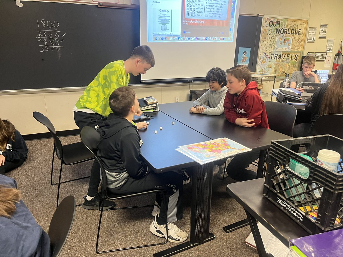 MrsPasmanSMS's tweet photo. Farkle Friday and last day of the nine weeks with this awesome group of 6th graders.  #LPSelma https://t.co/xvglLKz2jr
