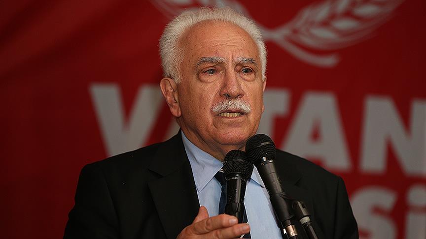 darkwebhaber's tweet photo. Doğu Perinçek:

"Altılı Masa dağılmıştır. ABD'nin seçim planı çıkmazdadır. “ABD şimdi ne yapacak?” sorusu tarihi önemdedir.  Türkiye, ABD’nin bu gelişmeye vereceği yanıtlar üzerine düşünmelidir." https://t.co/Bthc8ObnWq