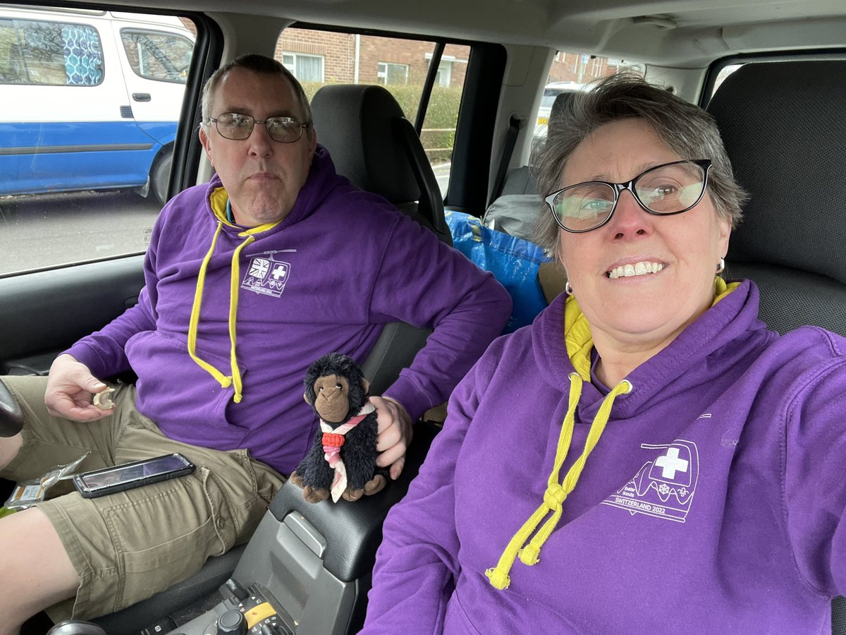 George the Gorilla tweet media