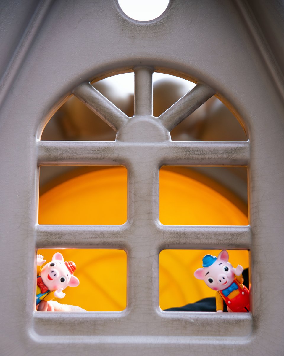 PointlessIsland's tweet photo. Pointless Island Piggy Brothers (Pinky and Perky colorway)
Color inspired by the children's show "Pinky and Perky" on BBC TV in 1957. 

Available at @ToyUndergroundS
https://t.co/zeW2k6yoGU

#無謂島 #sofubi #ソフビ #玩具 #doll #豚 #pig #piggy #piglet #小豬 #puppet #PinkyandPerky https://t.co/SEdvQxF8no