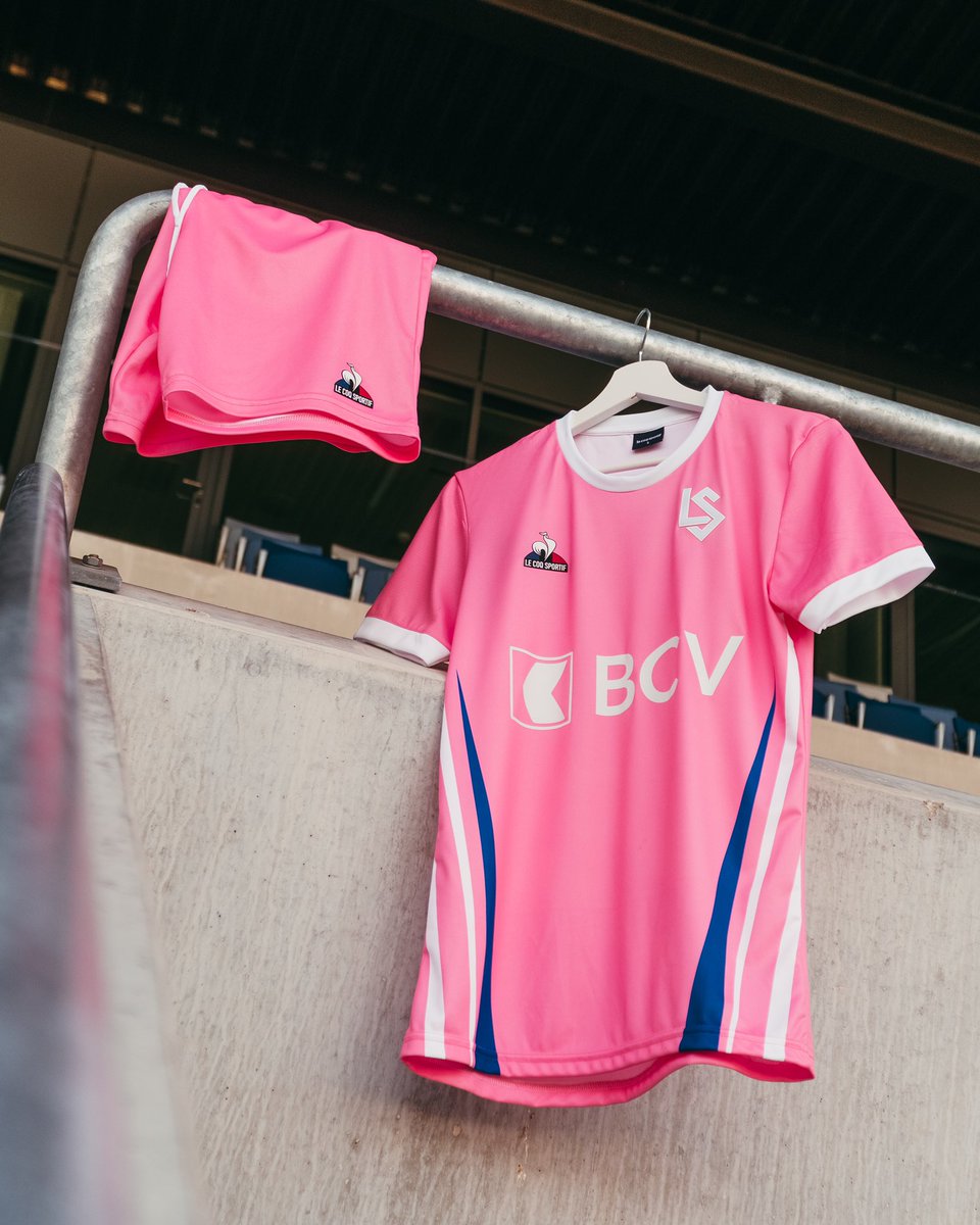 lausanne_sport's tweet image. 𝗟𝗘𝗦 𝗡𝗢𝗨𝗩𝗘𝗔𝗨𝗧𝗘́𝗦😍

Découvrez les nouveaux articles disponibles à la boutique du stade et sur le LS e-shop. 

bit.ly/3kHaWWD

#AllezLausanne #lsshop #newcollection