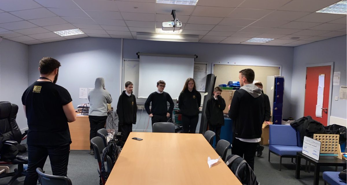 Karla_Lochend's tweet photo. Thank you to the @SSF_2000 team for delivering their communications workshop today at Lochend Community High School :) https://t.co/yNvQEyyIfe