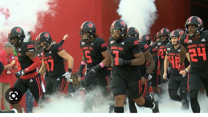 keyshawn_wall30's tweet photo. After a great talk with @CoachLovings  I have received a d1 offer to further my career at Arkansas State university AGTG @Marchen44 @TopPreps @HooksFBRecruits @247Sports @On3Recruits  @MaxPreps @MDZgo https://t.co/4KgDy11TXA