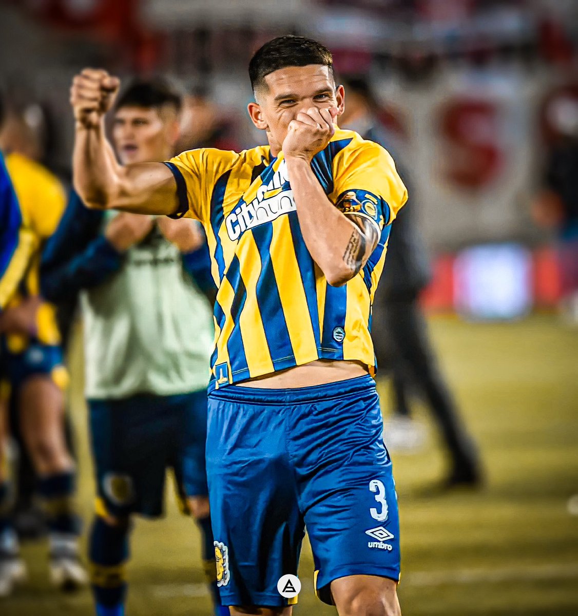 PatoCanalla1889's tweet photo. Los Canallas formados en @RosarioCentral que fueron convocados para la @Argentina:
🔸Lauti Blanco
🔹Facu Buonanotte
🔸Ángel Di María
🔹Gio Lo Celso
Y junto a otro Canalla como Ángel Correa y uno con pasado en el Club como Nahuel Molina.
#OrgulloCanalla #RosarioCentral 🇺🇦🇦🇷 https://t.co/tHS7m87EPo