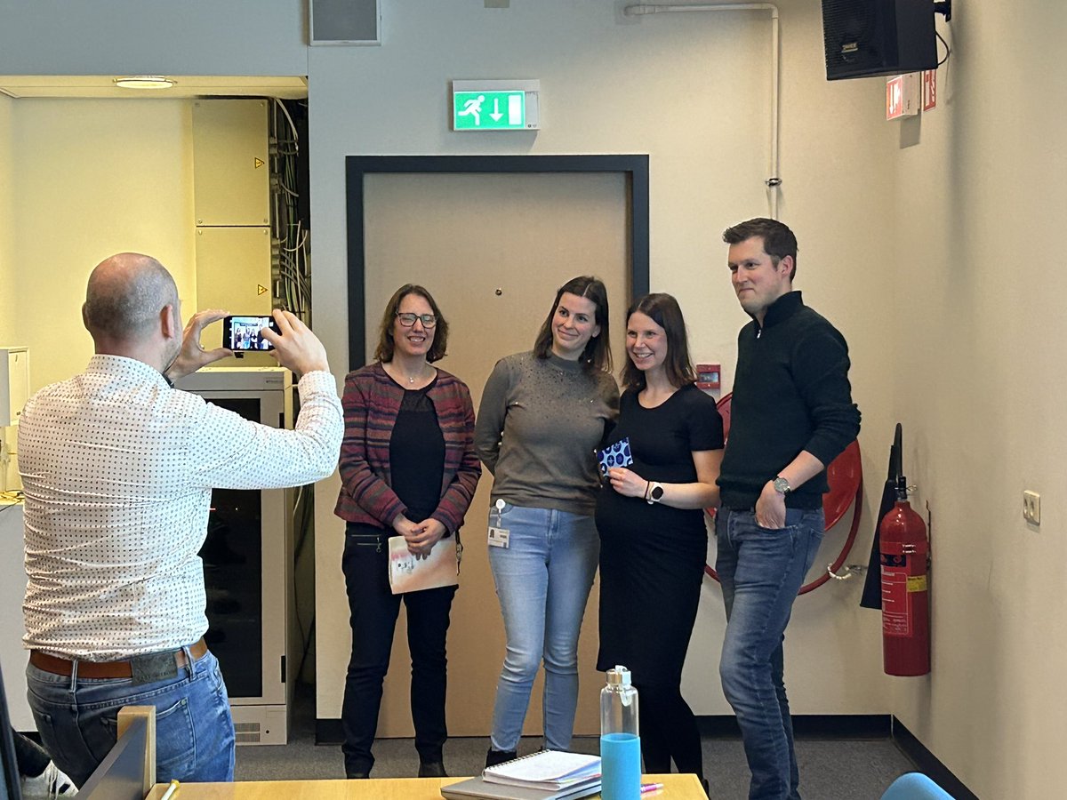Jandritu's tweet photo. And we have winners!!!! The jury decided… Best pitch for Sarah de Jong! most impactful paper for Janine Reurink!Congrats to both of them,co-authors and supervisors!!! #AMD #USH2A
@radboudumc_weet @anneke_denh @Jandritu @SusanneRoosing @hannie_kremer @GeneticNijmegen @collinrwj https://t.co/QFLmDvX8wQ