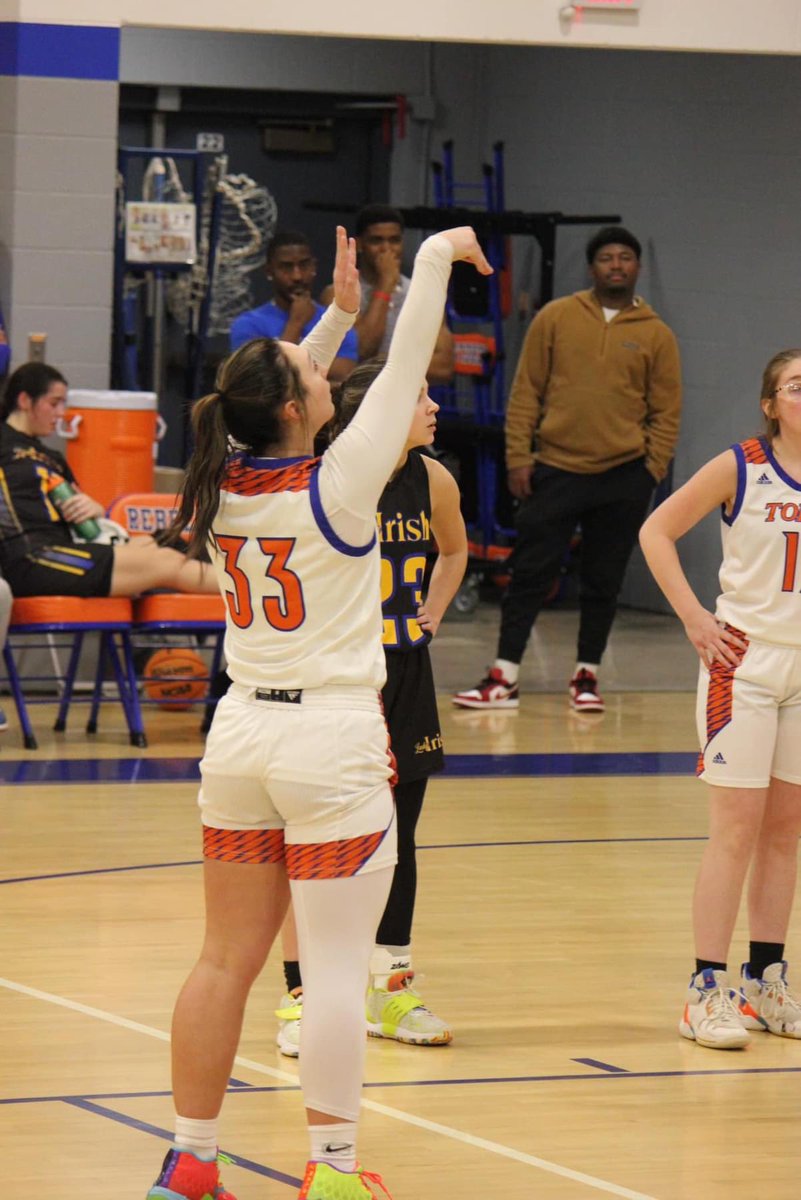 KeriganSalmons's tweet photo. Regional champions!!
STATE BOUND💙🧡 https://t.co/ex805mf1Xt