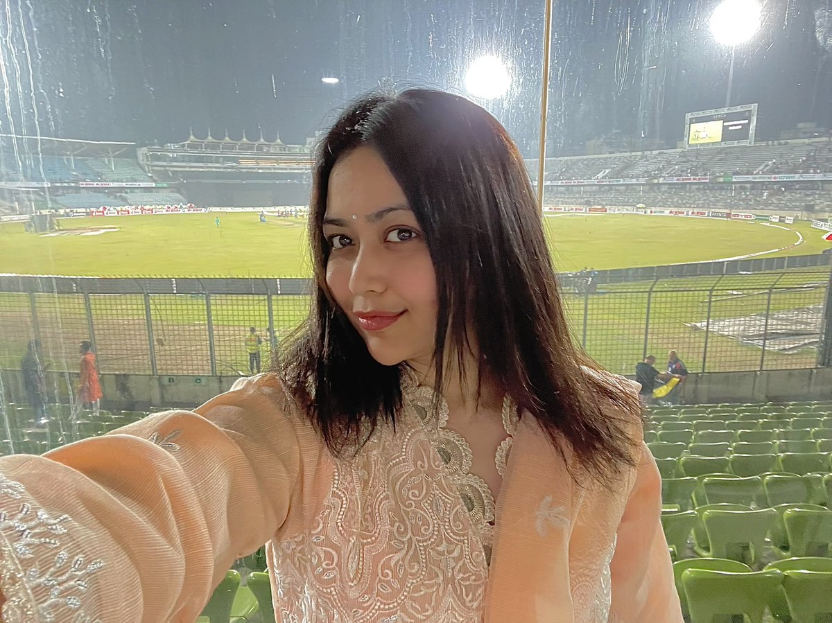 BhabnaAshna's tweet photo. আজকে ও মাঠে গিয়ে হেরে গেলাম https://t.co/GtvH7Gja69