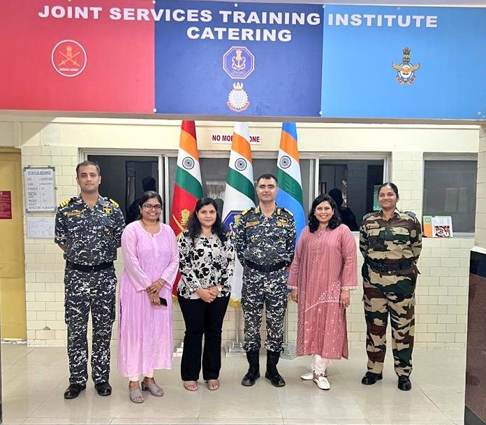 IN_Hamla's tweet photo. In continuation to recognition by @fssaiindia to @IN_Hamla, Auditors team from @fssaiindia and @itcfsan conducted #AuditorsTraining for faculty members of #JSTI(Catering) empowering @IN_Hamla to take #EatRightCampus and #FoodSafety initiative to #IN Ships and Submarines https://t.co/I6oLKUjBJB