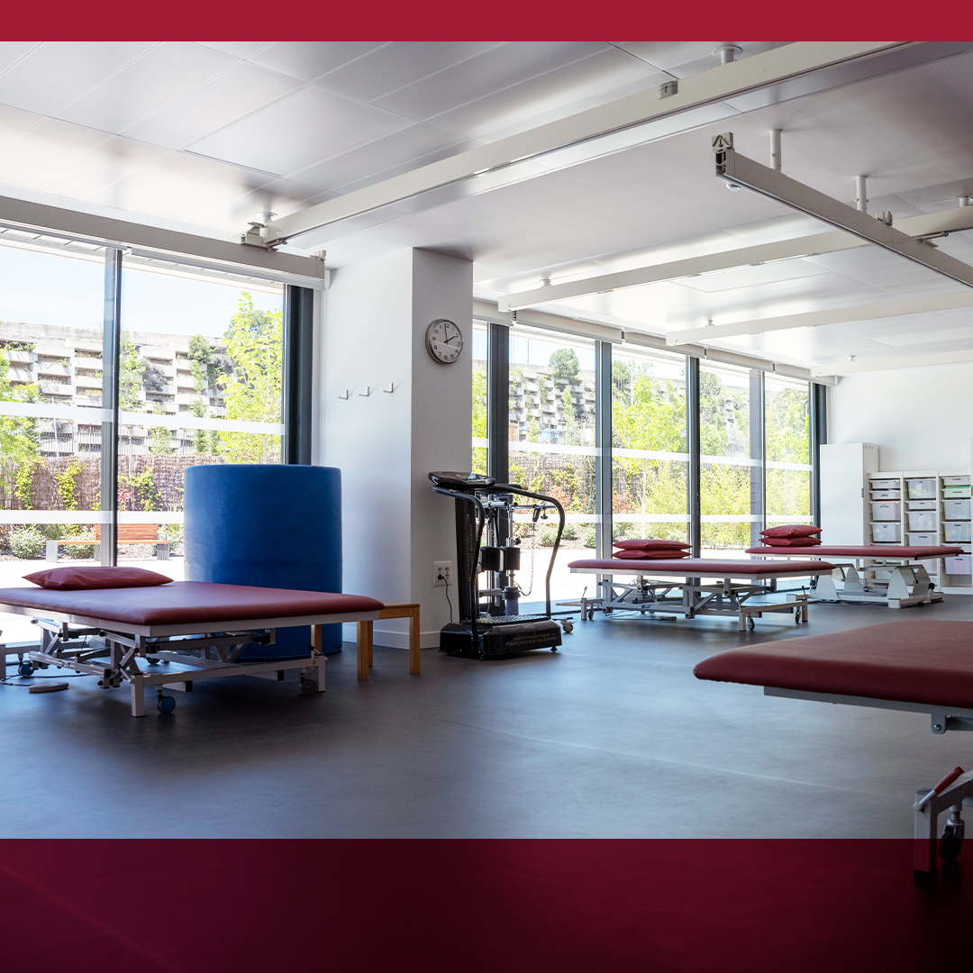 CentroLescer's tweet image. 5 de marzo | Día mundial de la eficiencia energética 

👉 En #Lescer contamos con la #CertificaciónLEED®, un método de evaluación de edificios eficientes. A través de esta certificación se consume un 26% menos de energía, cuidando así del planeta 🌎

#fundacionlescer