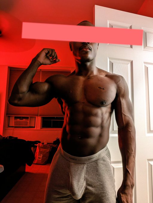 FqTQz-aWAAMUst6?format=jpg&name=small