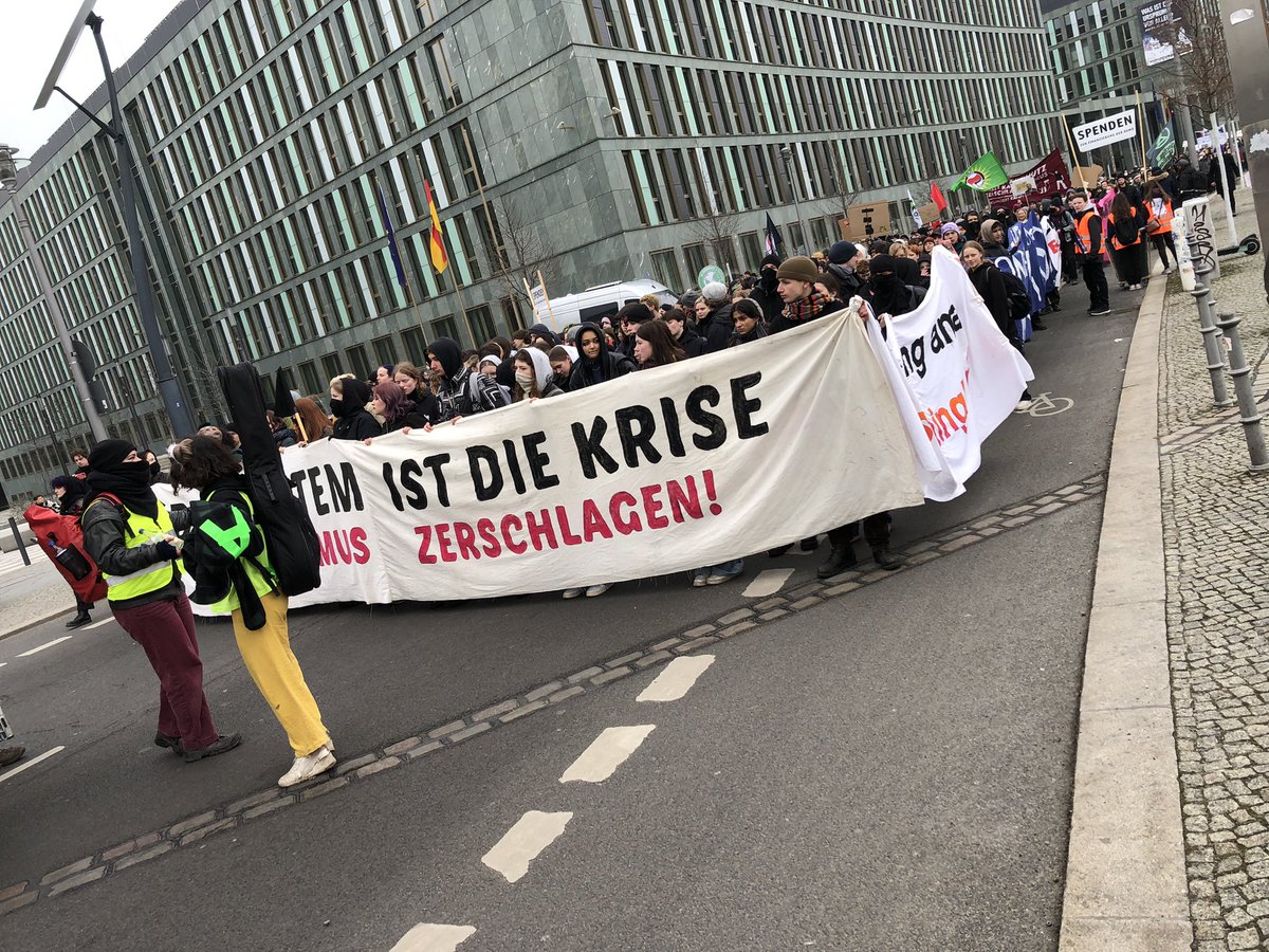 s_honnen's tweet image. #Klimastreik #FightFor1Point5 #ClimateEmergency