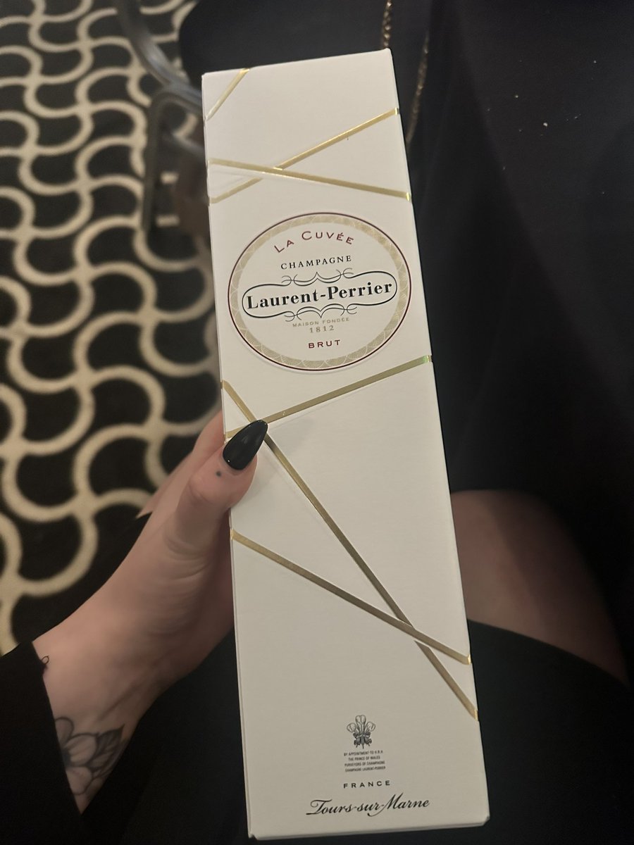 misguidedemilee's tweet photo. the sleepness nights, stress, and tears made the end result worth it 🏆 https://t.co/qPfa40CCaM