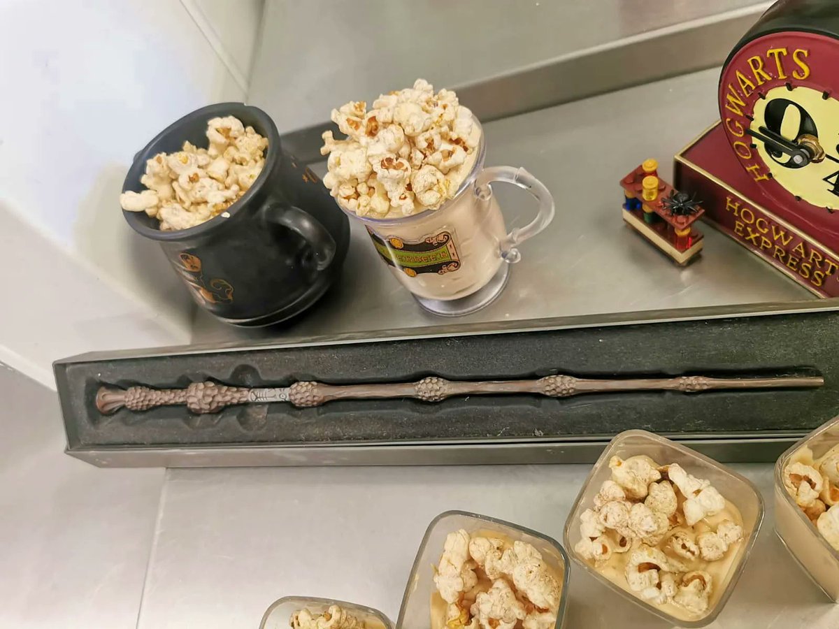 HCLcatering's tweet image. 📚 Yesterday was a success! 

Our cooks went all out with their costumes, decorations, and food displays to create a world of novel fantasies. 🌟 

We hope we inspired a love for reading and creativity in everyone! 

#WorldBookDay #CreativeCooks #EducationCatering