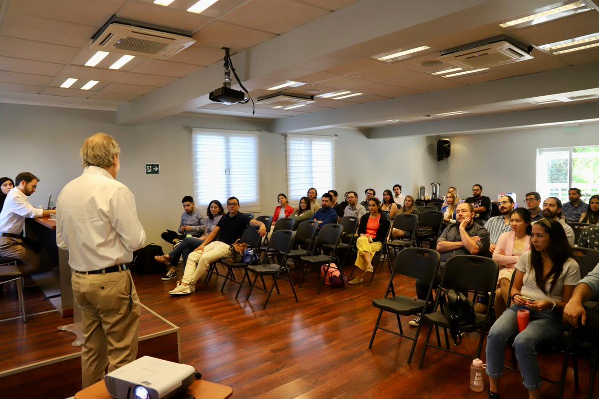 colmedchile's tweet image. [#ResumenSemanal] En el @ColMedSantiago se realizó la 1ª Asamblea Nacional de @MgzChile de este 2023, liderada por su nueva directiva, presidida por el Dr. Luis Vargas Atton (@luisvargasatton) y con la participación de nuestro Pdte. Nacional @DrPatricioMeza