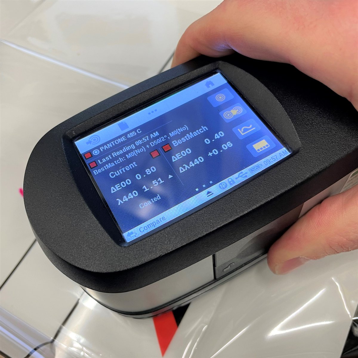 SurepakUK's tweet photo. Colour management is key🔑
We use X-rite and IQC Technology to measure colour and formulate our inks ensuring Pantone Colours are matched within the industry standard of Delta E 2.0. https://t.co/vtERlQI2z0