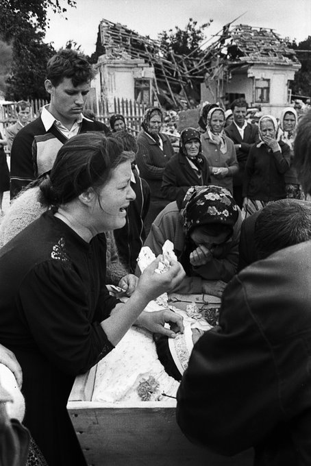 <a href="/latiniano/">Румынская сотня 🇷🇴🇪🇺</a> Paula Erizanu
<a href="/paulaerizanu/">Paula Erizanu</a>
Today Moldova commemorates 31 years from the war in Transnistria-one of Russia's first attempts to keep a former colony under its influence.I was born during that conflict,my mother could hear the shelling from the maternity ward.Photos