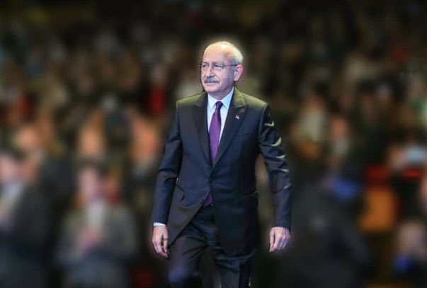 Genel Başkanım, Sayın Kemal Kılıçdaroğlu bu süreçten güçlenerek çıktı.

CHP’nin üyesi için partisinin iradesinin dışındaki hiçbir hamlenin önemi yoktur.

Önemli olan Türkiye, önemli olan CHP

<a href="/kilicdaroglu/">Kemal Kılıçdaroğlu</a> 
@chp