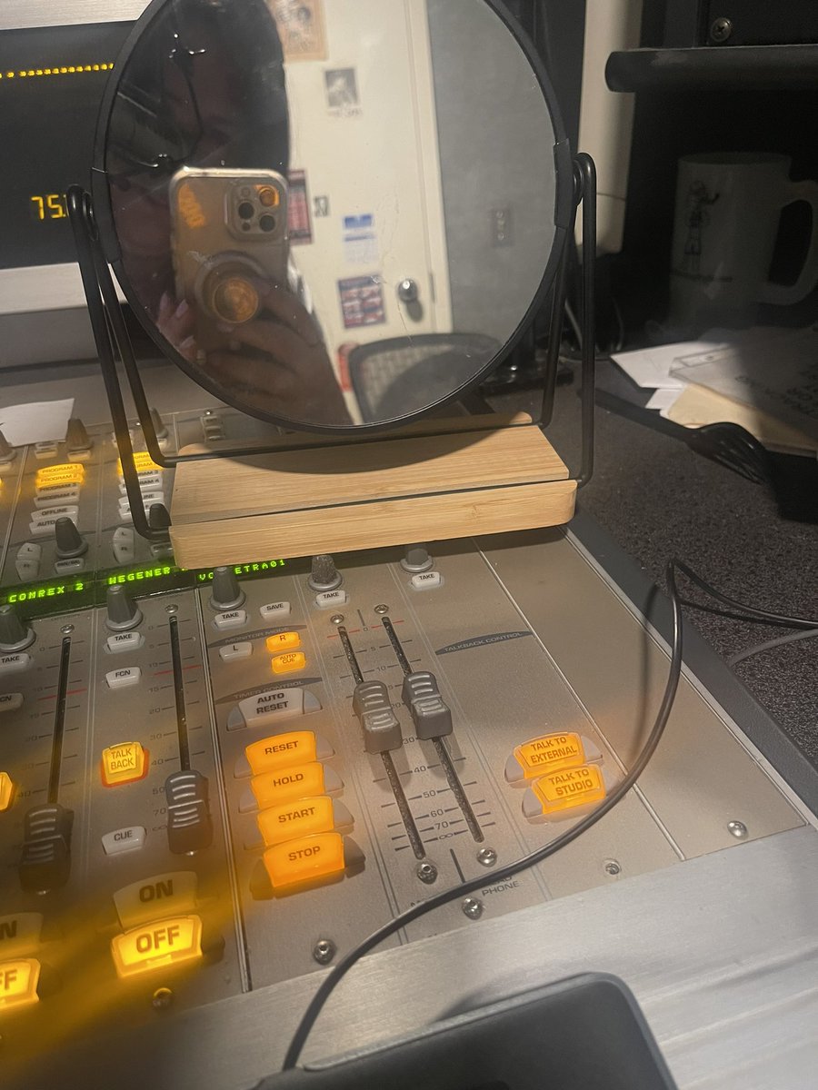 Jen Toohey tweet media