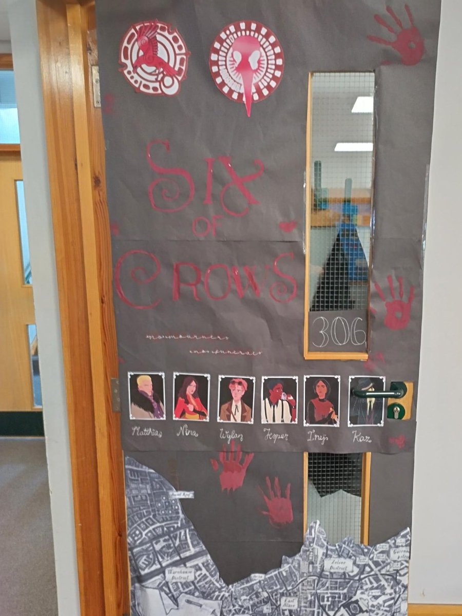 lgs_news's tweet photo. Literary doors for World Book Day......@lgs_news #LGSCreative https://t.co/K6HXZQ8WcD