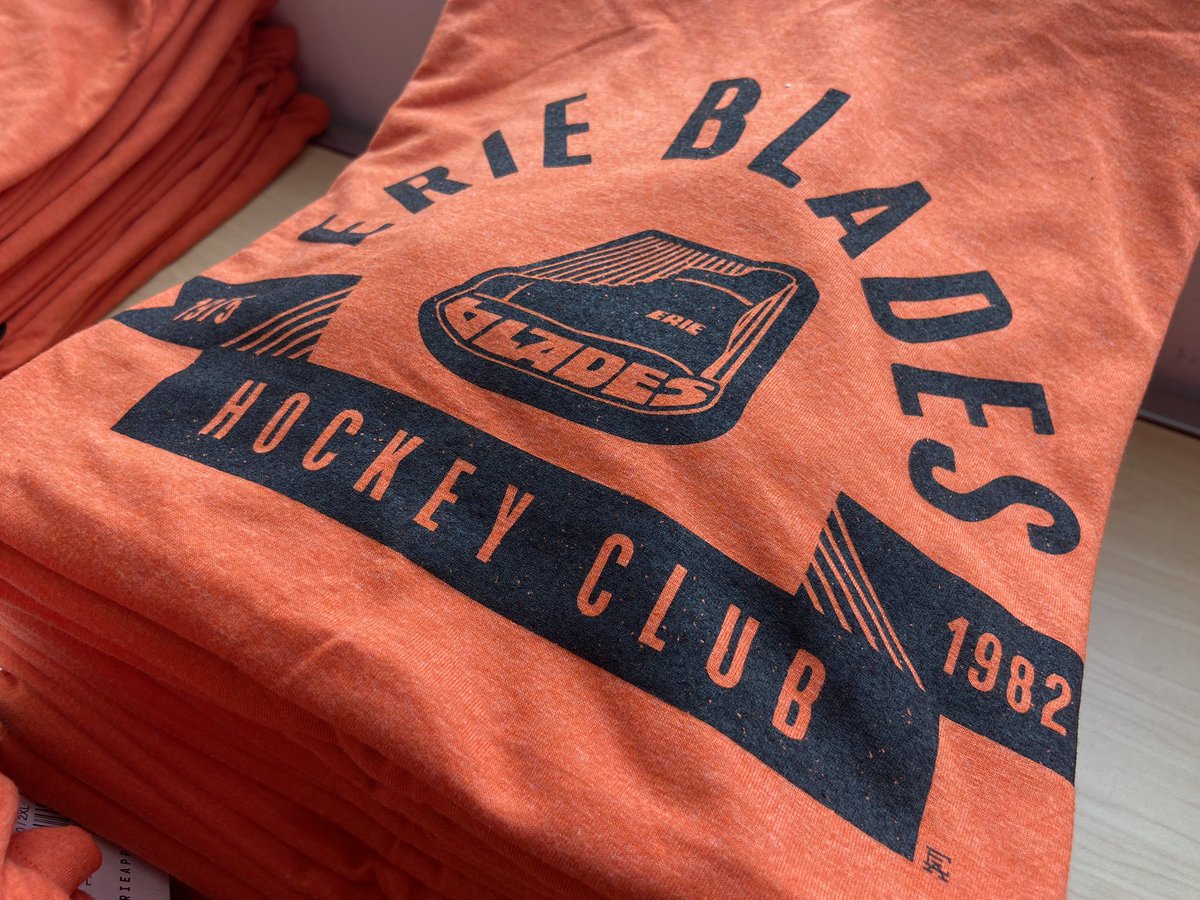 𝙃𝙚𝙡𝙢𝙚𝙩 𝘼𝙙𝙙𝙞𝙘𝙩 on Twitter "OHL Otters throwing back to the Erie Blades