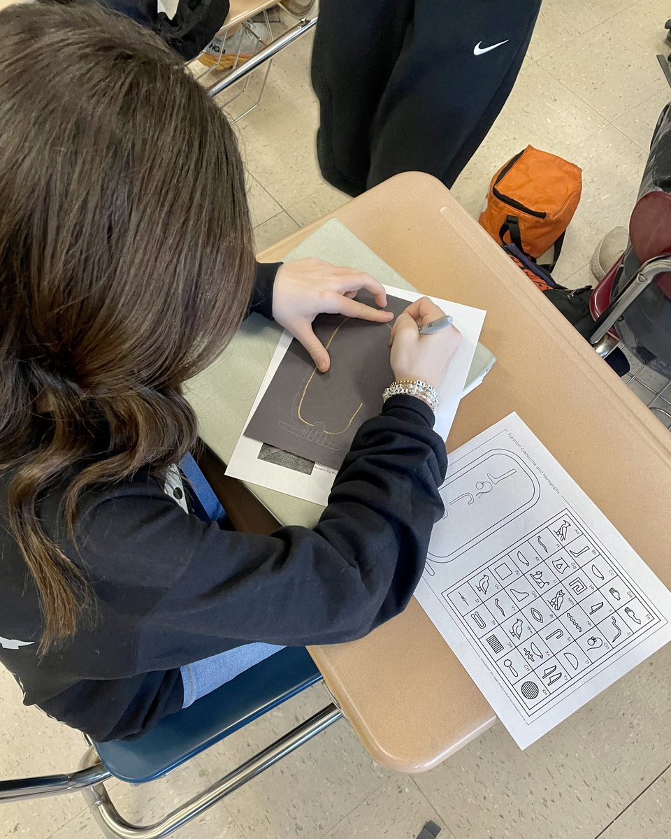 Mrs. Radka tweet media