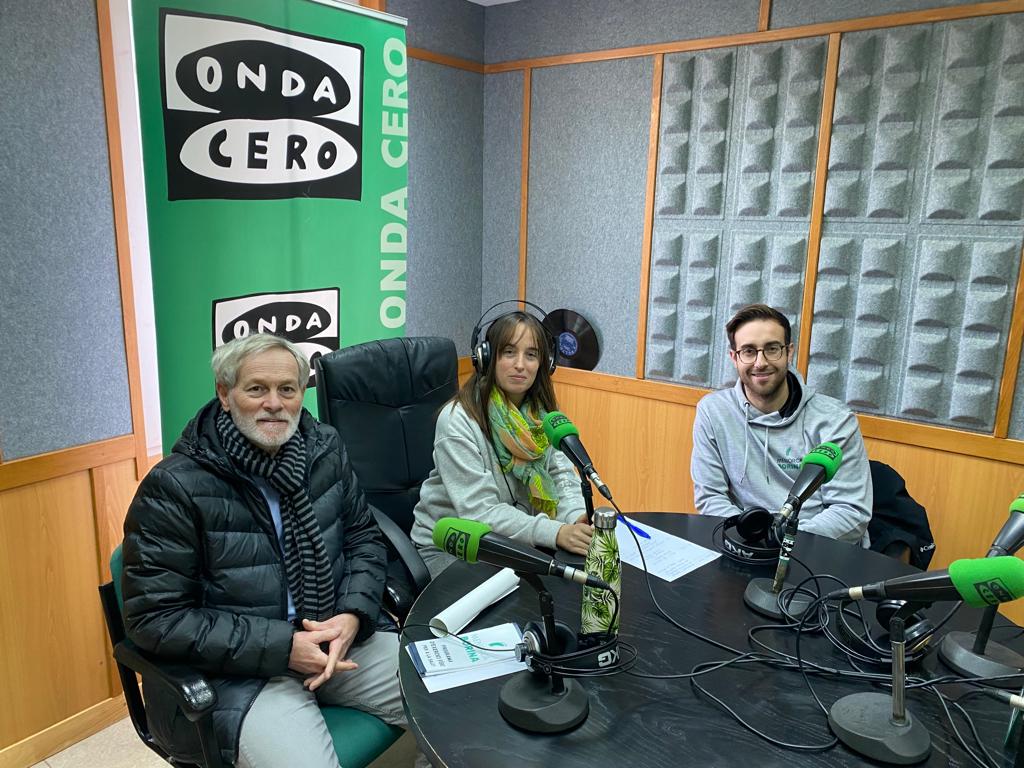 COLEFBalears's tweet photo. Jessica Gomila EFE 56986, @DavidMercadal EFE 56804 i @PauSintesFebrer  EFE 64615, de @LatauMenorca, entrevistats per @OndaCero_es i @menorcainfo  

Professionals de la salut amb la mirada en millorar la qualitat de vida de les persones mitjançant l'AF i l'EF. https://t.co/SBbgEIZRr8