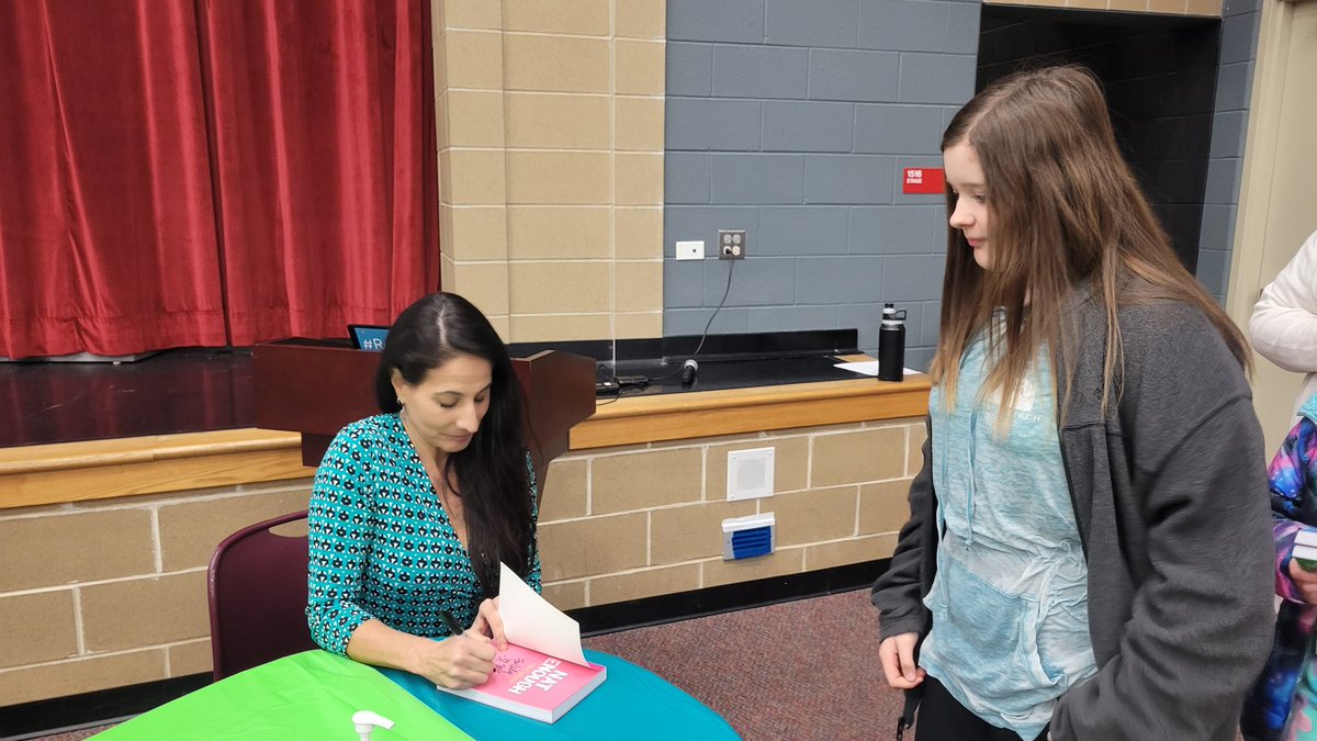 So grateful we were able to work with <a href="/Mrs_McHugh/">𝕄𝕣𝕤. 𝕄𝕔ℍ𝕦𝕘𝕙  (Steph)</a> to have <a href="/mariascrivan/">Maria Scrivan</a> for our students. We had some thrilled students and district library volunteers. Get your copy of the Nat Enough books at <a href="/115yis/">Yorkville Intermediate School</a> bookfair or at <a href="/115yms/">Yorkville Middle School</a> bookfair today!